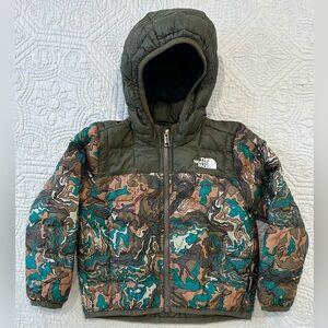 The North Face Kids Size 2T Thermoball Hooded Puffer Jacket Taupe Green Camo